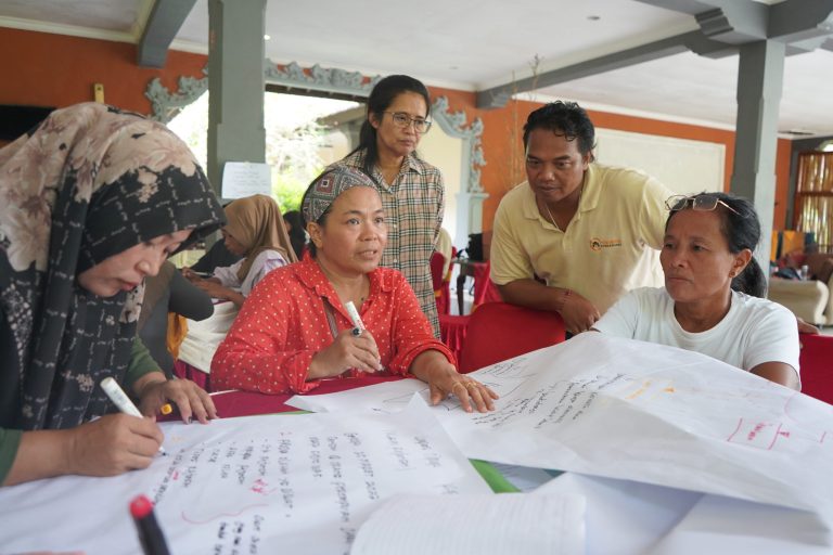 Indonesian Women in Fisheries: Pressing for Progress in Marine Conservation and Blue Economy